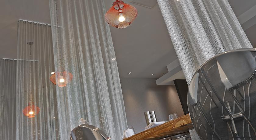 Renaissance Edmonton Airport Hotel Ниску Екстериор снимка