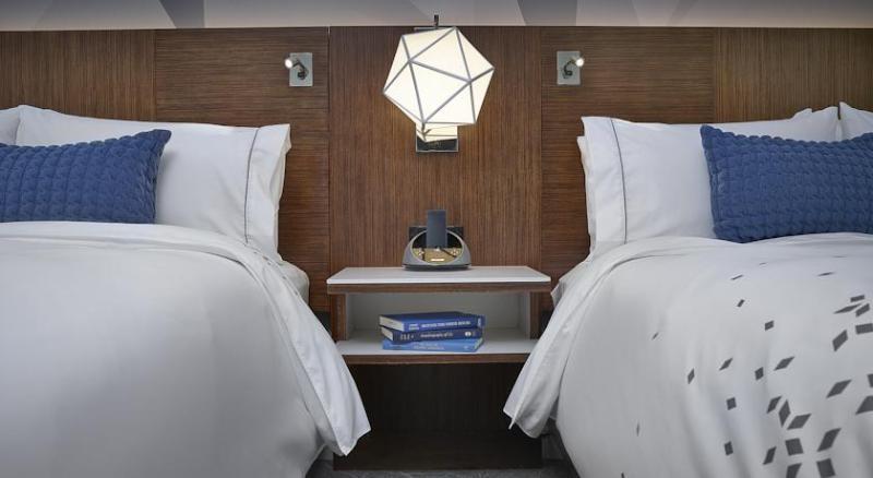 Renaissance Edmonton Airport Hotel Ниску Екстериор снимка