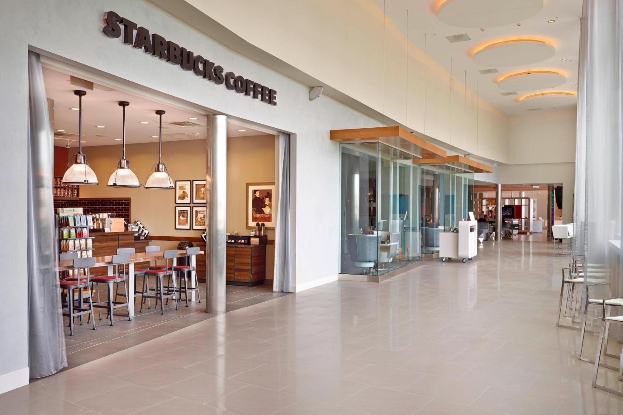 Renaissance Edmonton Airport Hotel Ниску Екстериор снимка