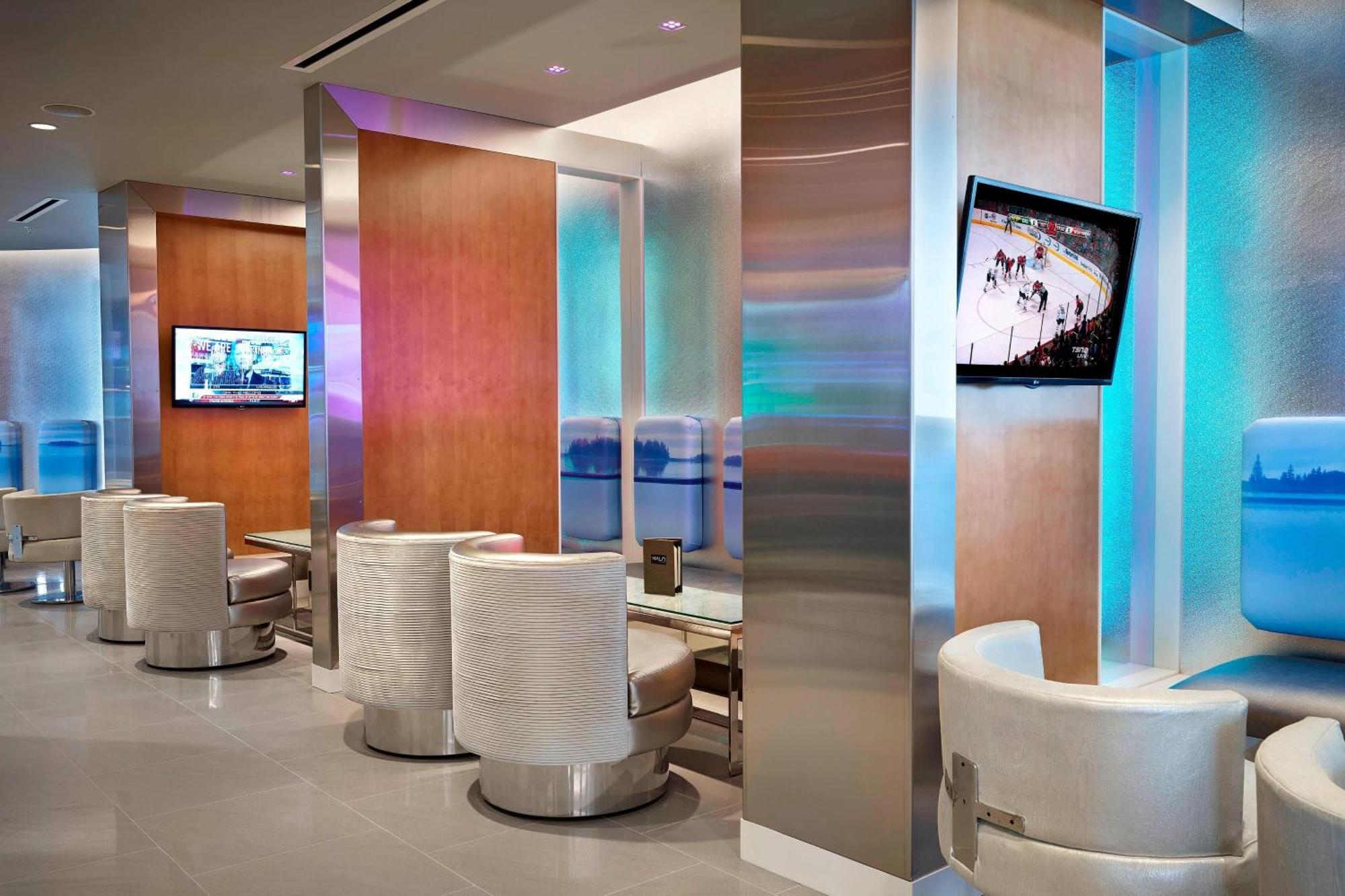 Renaissance Edmonton Airport Hotel Ниску Екстериор снимка