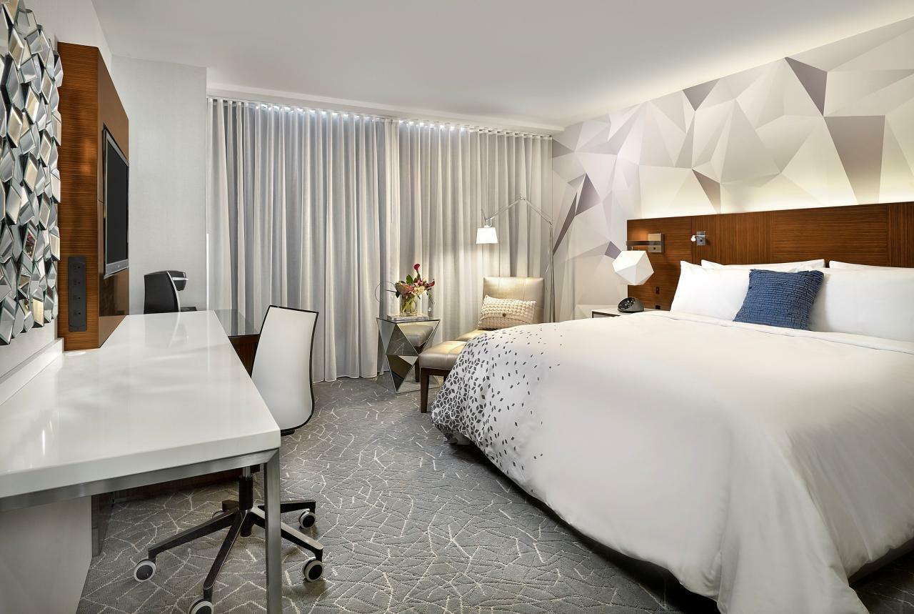 Renaissance Edmonton Airport Hotel Ниску Екстериор снимка